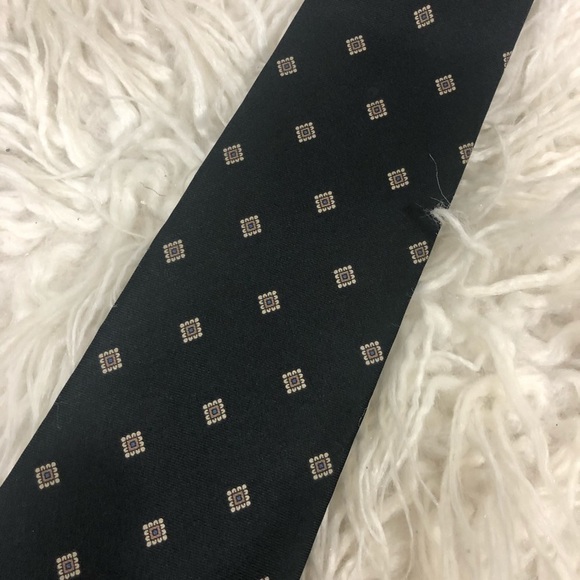 MARIO VALENTINO - 100% ITALIAN SILK NECKTIE.   BLACK WITH TAN & BLUE - B17 - Picture 2 of 4